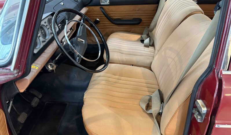 Peugeot 404 -1969 -Ålandssåld – veteranbesiktad och besiktningsbefriad! full