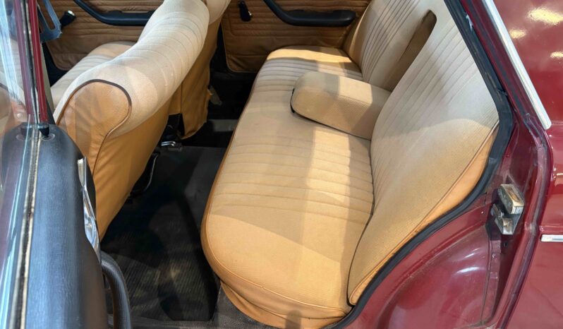 Peugeot 404 -1969 -Ålandssåld – veteranbesiktad och besiktningsbefriad! full