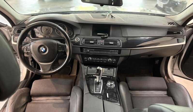 BMW 520d Touring -2011 full