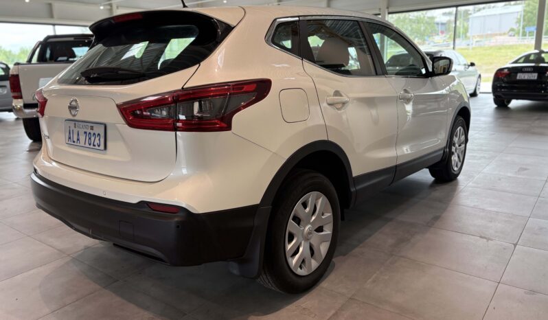 Nissan Qashqai Visia 1.3DIG-T 140 6vxl -2019 full