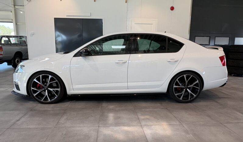 Skoda Octavia RS 2,0 TSI DSG -2015 full