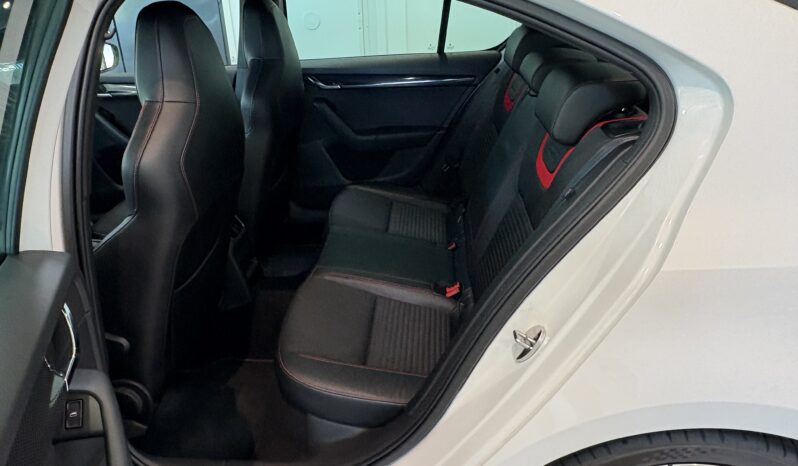 Skoda Octavia RS 2,0 TSI DSG -2015 full