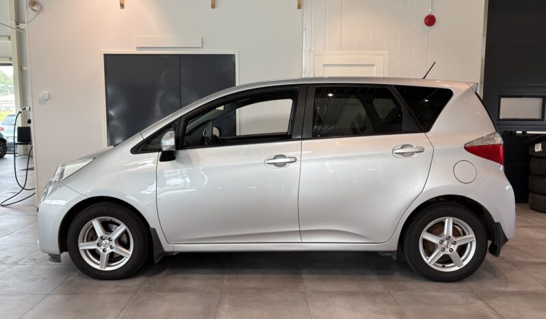 Toyota Verso-S 1.3 VVT-i Aut. -2013 full