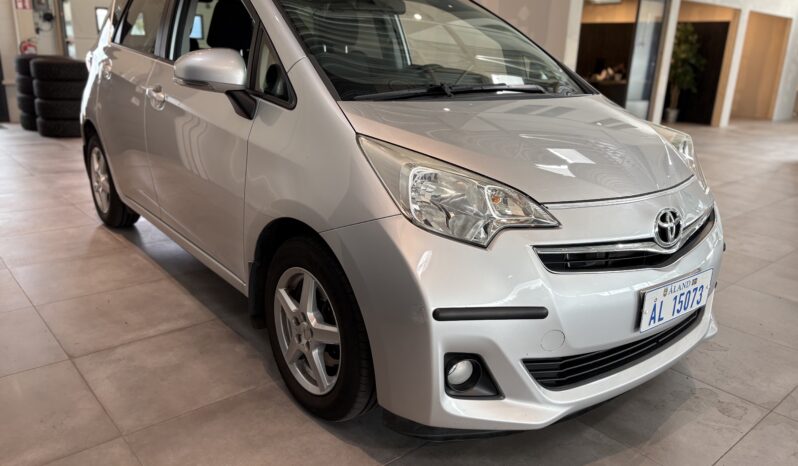 Toyota Verso-S 1.3 VVT-i Aut. -2013 full