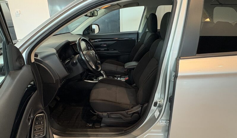 Mitsubishi Outlander PHEV Fleet Edition -2020 full