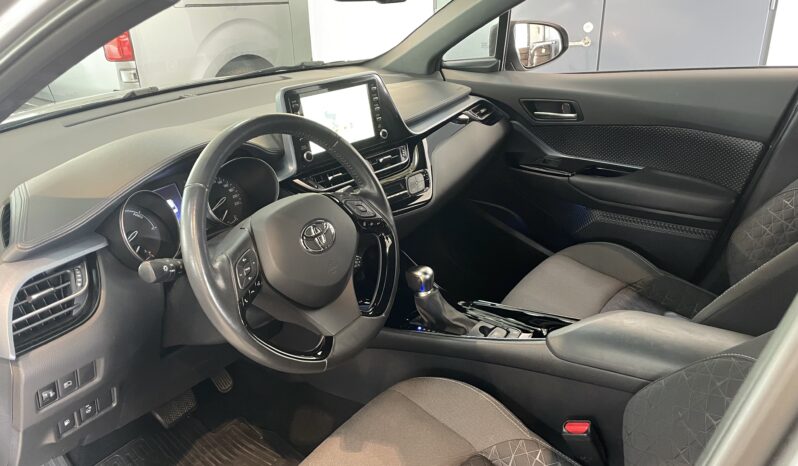 Toyota C-HR 1,8 Hybrid Intense Edition -2022 full