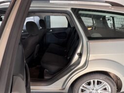 Ford Focus 1,6 STW Ghia -2008 full