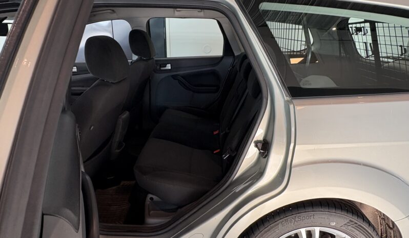 Ford Focus 1,6 STW Ghia -2008 full