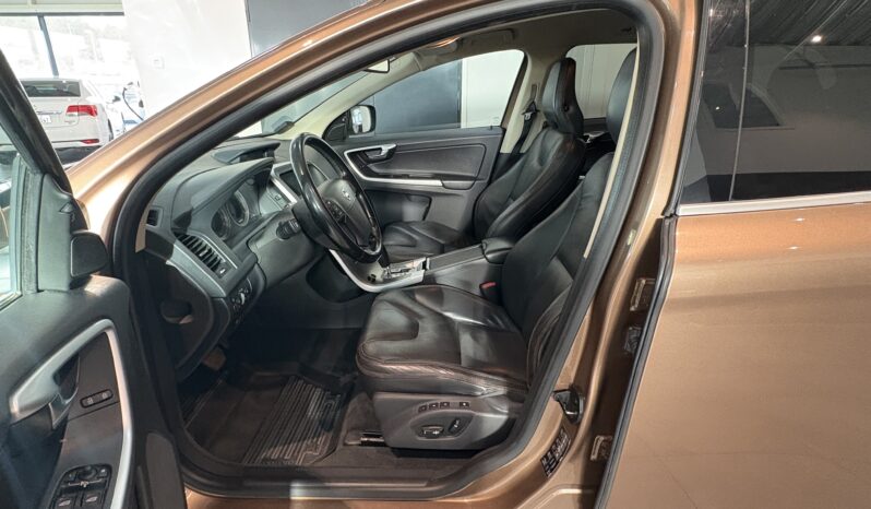 Volvo XC60 D5 AWD Summum- 2009 full