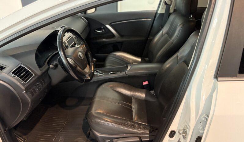 Toyota Avensis 1.8vvt 147hk CVT-Automat -2012 full
