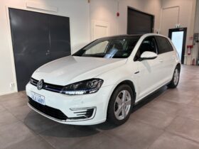 Volkswagen Golf GTE -2015
