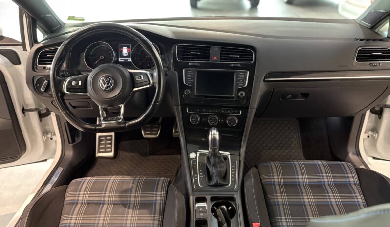 Volkswagen Golf GTE -2015 full