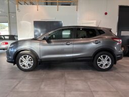 Nissan Qashqai N-connecta 1.2DIG-T 6M/T -2017 – Ålandssåld! full