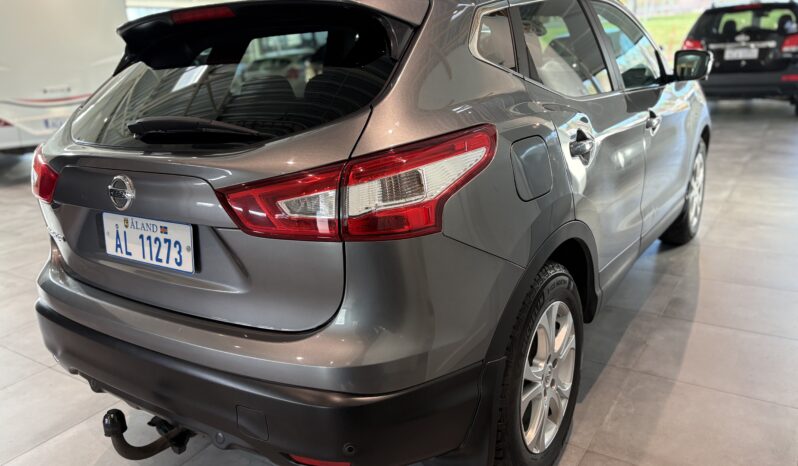 Nissan Qashqai N-connecta 1.2DIG-T 6M/T -2017 – Ålandssåld! full