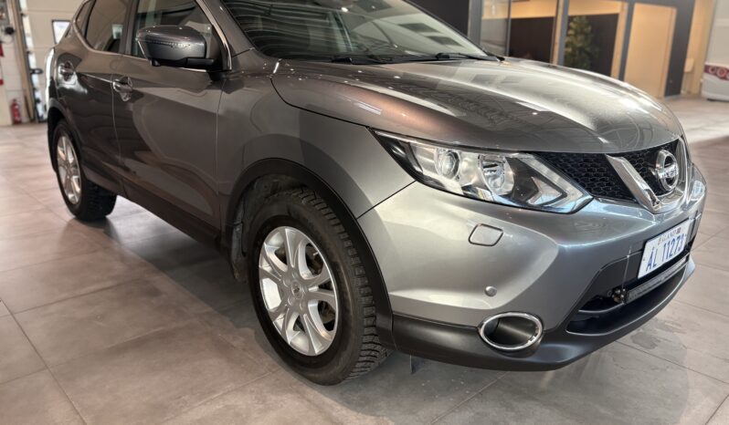 Nissan Qashqai N-connecta 1.2DIG-T 6M/T -2017 – Ålandssåld! full