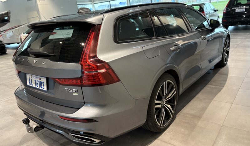 Volvo V60 T6 AWD R-Design Plug-in Hybrid -2020 full
