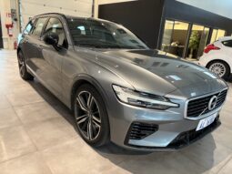 Volvo V60 T6 AWD R-Design Plug-in Hybrid -2020 full