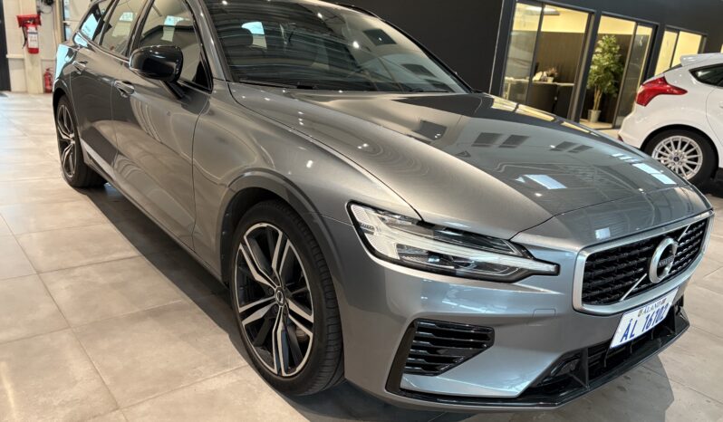 Volvo V60 T6 AWD R-Design Plug-in Hybrid -2020 full