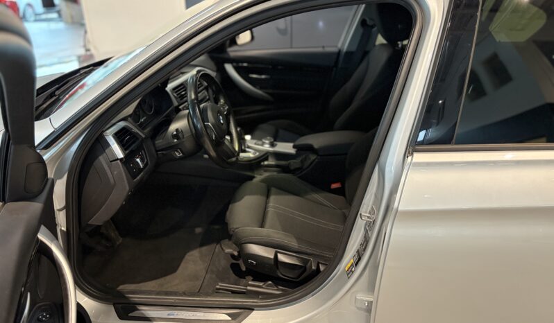 BMW 330e Business M-Sport Laddhybrid -2017 full