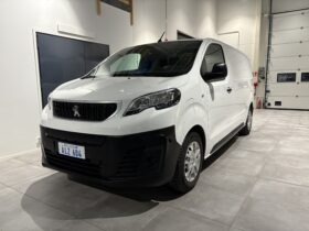 Peugeot e-Expert M 75kWh -2021 -Ålandssåld -Momsbil