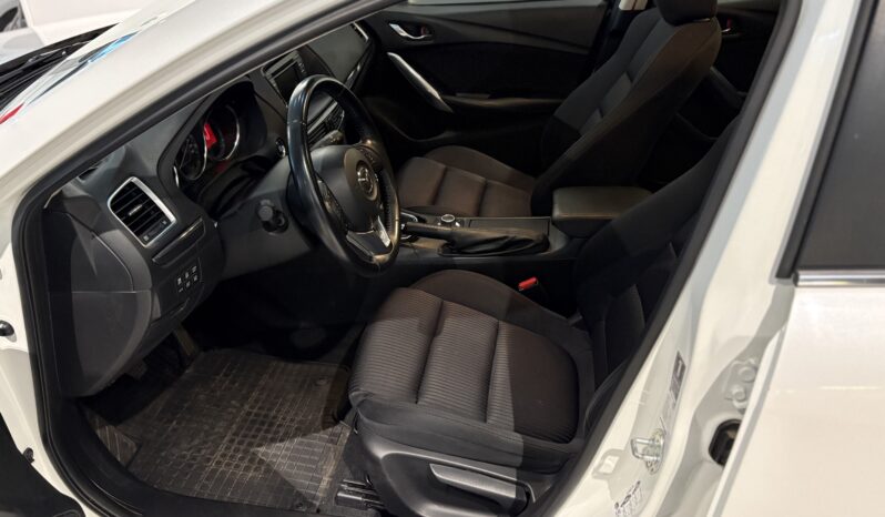 Mazda 6 STW 2.0 Skyactiv-G Premium + 6mt -2015 – Ålandssåld full