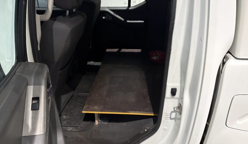 Nissan Navara 2.5DCI DH 171hk Aut. 4wd -2008 full