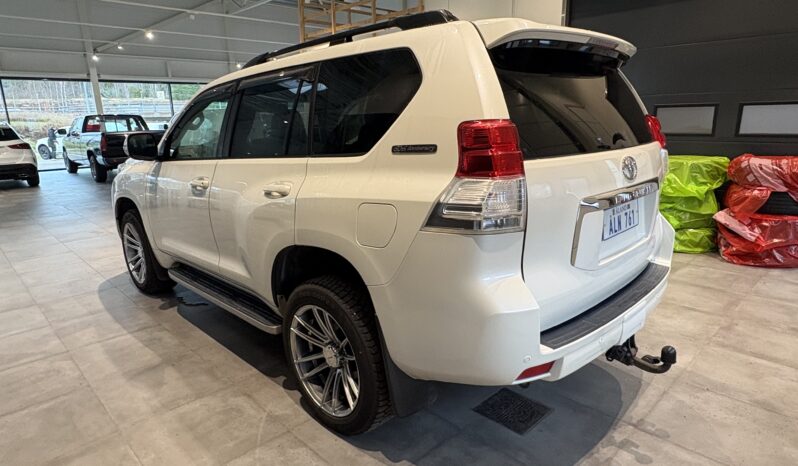 Toyota Land Cruiser 3,0 D-4D Aut 60th Anniversary -2011 -Ålandssåld full