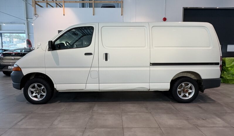 Toyota Hiace 2,5D 4WD L2 -1999 -Ålandssåld full