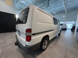 Toyota Hiace 2,5D 4WD L2 -1999 -Ålandssåld full