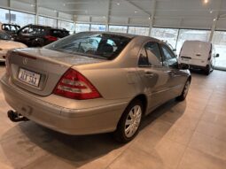 Mercedes-Benz C220 CDI -2003 full