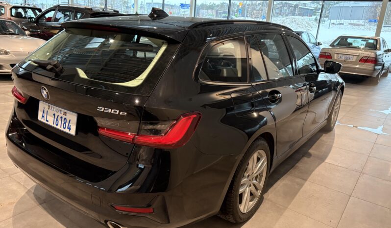 BMW 330e X-drive Touring 292hk Plug-in Hybrid – 2021 full