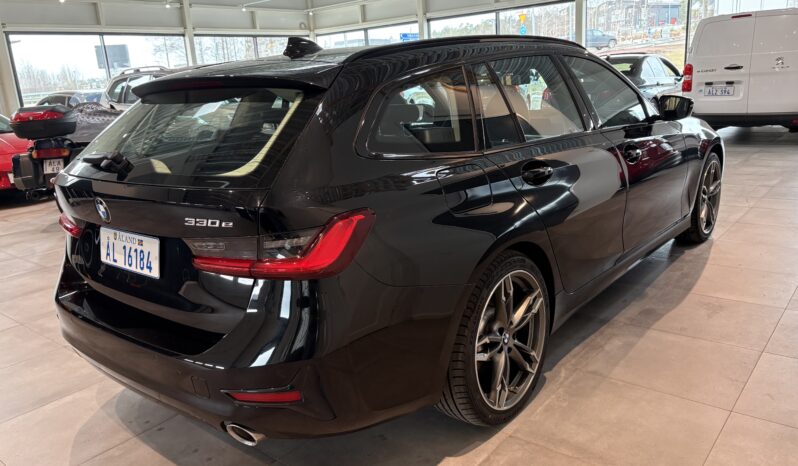 BMW 330e X-drive Touring 292hk Plug-in Hybrid – 2021 full