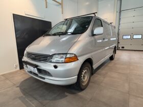 Toyota Hiace 2,5 D-4D L2 -2005 -Momsbil