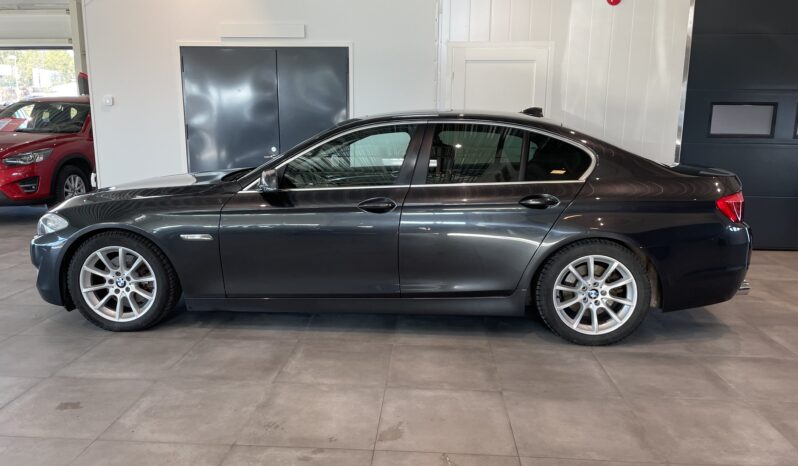 BMW 523i Automat -2010 full