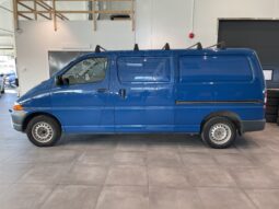 Toyota Hiace 2.5 D-4D 100 Automat -2002 – Ålandssåld, Innehåller 25,5% avdragbar moms full