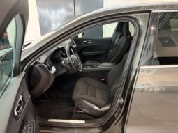 Volvo XC60 T6 Momentum 18.8kWh Long Range AWD -2022 full