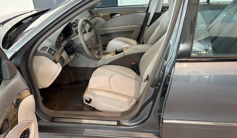 Mercedes-Benz E280 Avantgarde -2006 – Ålandssåld full