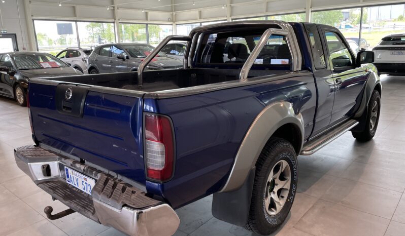 Nissan King Cab 2.5Di 4×4 -2005 full
