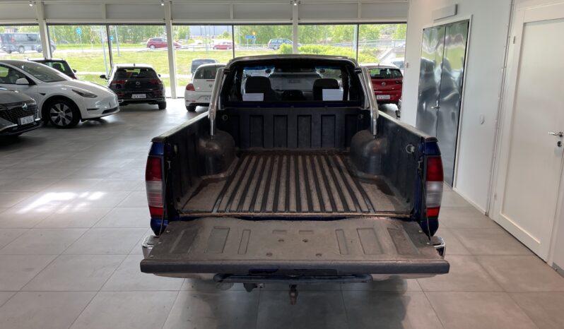 Nissan King Cab 2.5Di 4×4 -2005 full