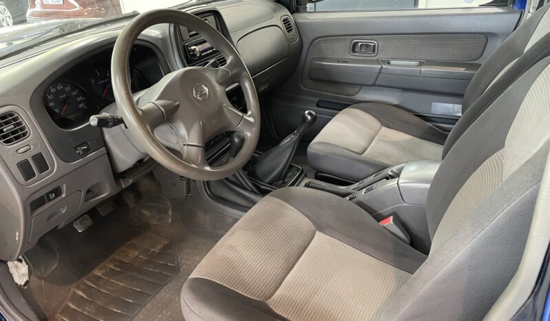 Nissan King Cab 2.5Di 4×4 -2005 full