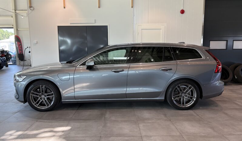 Volvo V60 T6 TwE AWD Momentum -2020 full