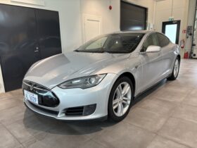 Tesla Model S 85 rwd -2014