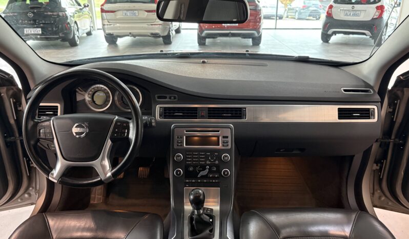 Volvo V70 D3 6vxl Momentum- 2010 – Ålandssåld full