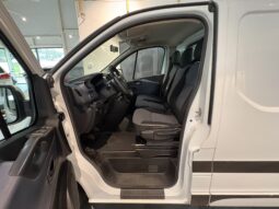 Opel Vivaro Van Edition L2H1 1,6 CDTI -2017 -Momsbil full