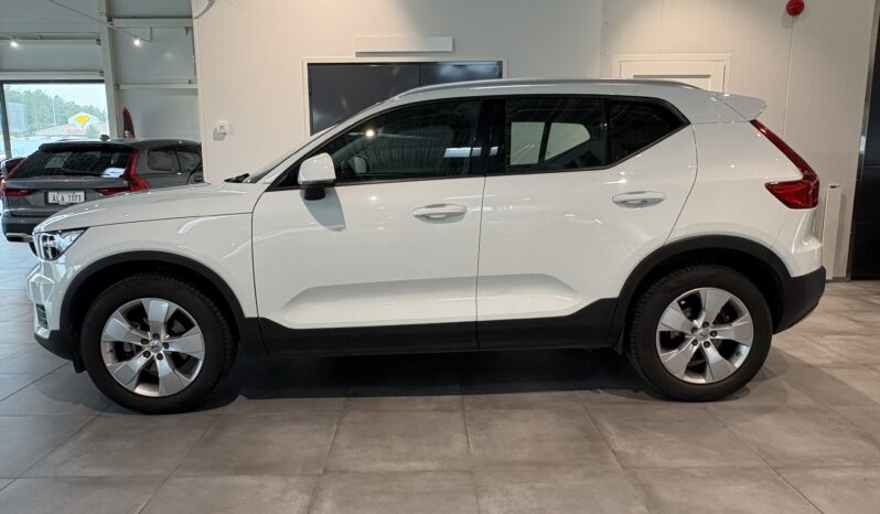 Volvo XC40 T3 Momentum -2020 full