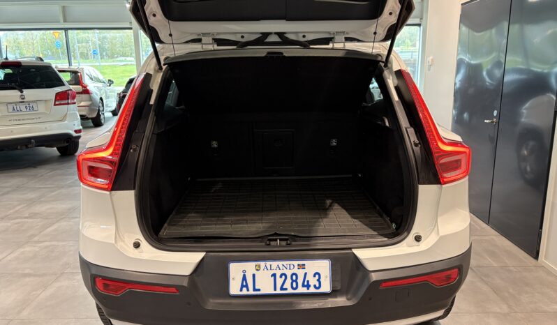 Volvo XC40 T3 Momentum -2020 full