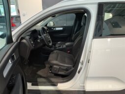 Volvo XC40 T3 Momentum -2020 full